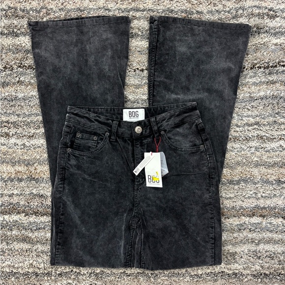 BDG Urban Outfitters Low Rise Flare Corduroy Jeans Sz 27Wx32L NWT | BDG Jeans - - Picture 1 of 12